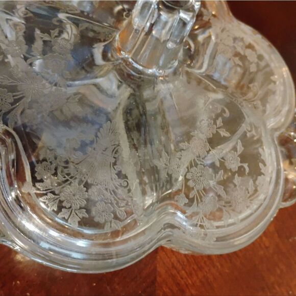 Vintage Duncan Miller Three Section Crystal Etched Candy Dish - Picture 9 of 12